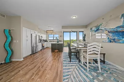 5408 Eagles Point Circle #302, Sarasota, FL 34231 - Photo 8