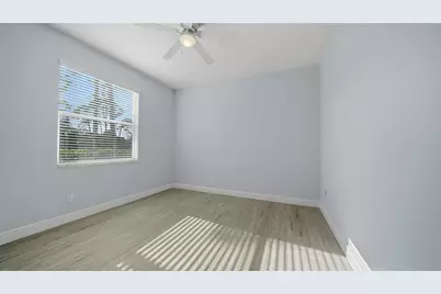 9402 Glen Abbey Lane, Sarasota, FL 34238 - Photo 38