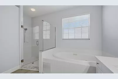 9402 Glen Abbey Lane, Sarasota, FL 34238 - Photo 42