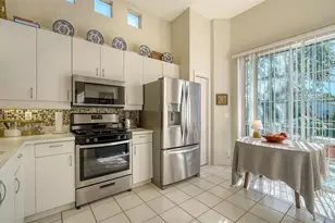 7628 Whitebridge Glen, University Park, FL 34201 - Photo 6