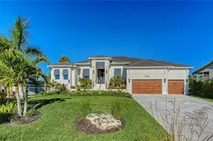 1739 Little Pointe Cir, Sarasota, FL 34231 - Photo 2