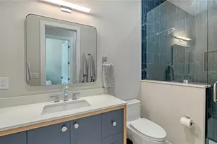 1739 Little Pointe Cir, Sarasota, FL 34231 - Photo 42