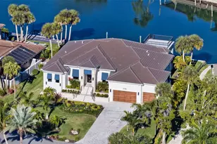 1739 Little Pointe Cir, Sarasota, FL 34231 - Photo 46