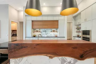 1739 Little Pointe Cir, Sarasota, FL 34231 - Photo 22