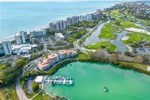 225 Sands Point Rd, Longboat Key, FL 34228 - Photo 40