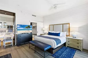 225 Sands Point Rd, Longboat Key, FL 34228 - Photo 16