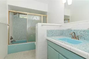 3431 Mineola Dr, Sarasota, FL 34239 - Photo 20