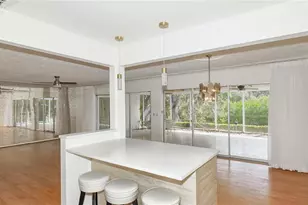 3431 Mineola Dr, Sarasota, FL 34239 - Photo 16