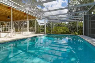 3431 Mineola Dr, Sarasota, FL 34239 - Photo 4