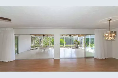 3431 Mineola Drive, Sarasota, FL 34239 - Photo 6