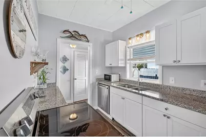 520 Spring Avenue #C, Anna Maria, FL 34216 - Photo 10