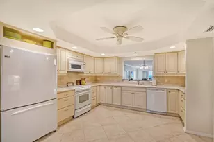 550 Flamingo Dr, Venice, FL 34285 - Photo 6