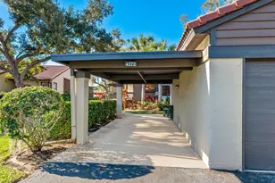 4372 Trails Dr, Sarasota, FL 34232 - Photo 4