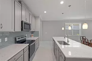 8605 Rain Song Rd, Sarasota, FL 34238 - Photo 6