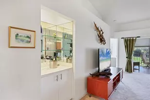 9641 Castle Point Dr, Sarasota, FL 34238 - Photo 8