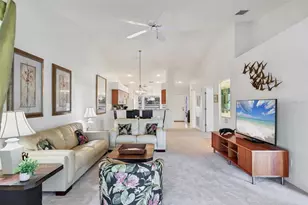 9641 Castle Point Dr, Sarasota, FL 34238 - Photo 12