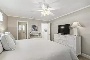 6300 Midnight Pass Rd, Sarasota, FL 34242 - Photo 18