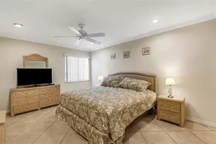 5661 Midnight Pass Rd, Sarasota, FL 34242 - Photo 16