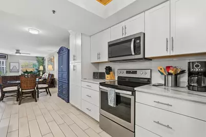 1313 Siesta Bayside Drive #1313D, Sarasota, FL 34242 - Photo 6