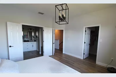 3806 Parkridge Circle #21-105, Sarasota, FL 34243 - Photo 10