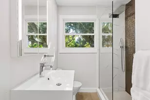 2104 Wood St, Sarasota, FL 34237 - Photo 26