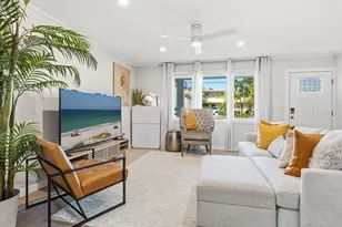 2104 Wood St, Sarasota, FL 34237 - Photo 8