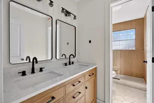 8618 Valley Ridge Ct, Orlando, FL 32818 - Photo 18