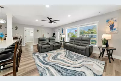 1410 35th Street W, Bradenton, FL 34205 - Photo 8