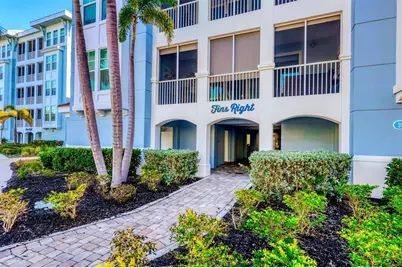 391 Aruba Circle #401, Bradenton, FL 34209 - Photo 1