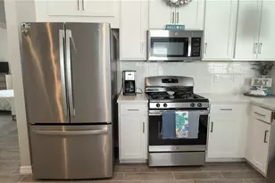 15285 Shady Palms Ln, Nokomis, FL 34275 - Photo 6