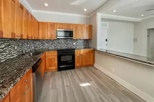 408 Armada Rd S, Venice, FL 34285 - Photo 4