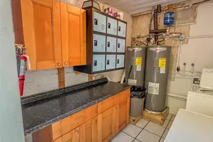 408 Armada Rd S, Venice, FL 34285 - Photo 8