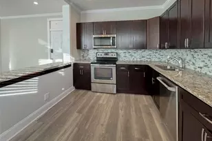 408 Armada Rd S, Venice, FL 34285 - Photo 4