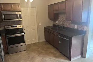 6024 48th Ave Dr E, Bradenton, FL 34203 - Photo 6