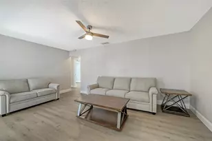 2660 Colorado St, Sarasota, FL 34237 - Photo 12