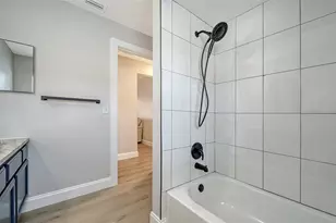 2660 Colorado St, Sarasota, FL 34237 - Photo 32