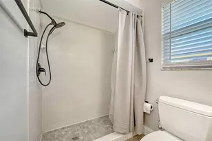 2660 Colorado St, Sarasota, FL 34237 - Photo 14