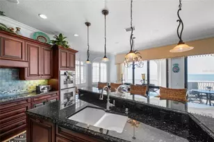 12106 Gulf Dr, Anna Maria, FL 34216 - Photo 16