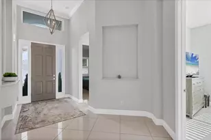 6204 Trophy Ln, Bradenton, FL 34210 - Photo 10