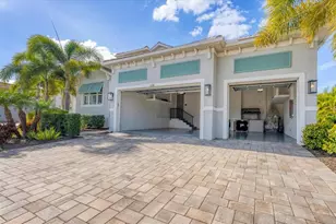 6204 Trophy Ln, Bradenton, FL 34210 - Photo 8