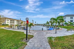 4310 Falmouth Dr, Longboat Key, FL 34228 - Photo 92