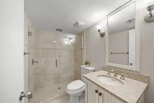 5740 Midnight Pass Rd, Sarasota, FL 34242 - Photo 30