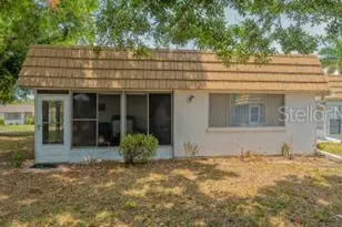 2016 Riverbluff Pkwy, Sarasota, FL 34231 - Photo 40