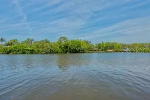 2016 Riverbluff Pkwy, Sarasota, FL 34231 - Photo 50