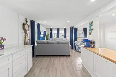 704 49th Avenue Terrace W, Bradenton, FL 34207 - Photo 12