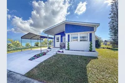 704 49th Avenue Terrace W, Bradenton, FL 34207 - Photo 2