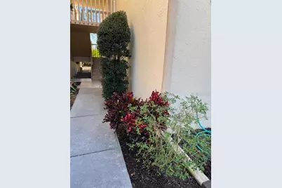 5124 Harpers Croft #7, Sarasota, FL 34235 - Photo 2