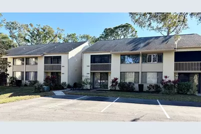 5124 Harpers Croft #7, Sarasota, FL 34235 - Photo 4