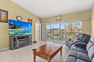 7040 Strand Cir, Bradenton, FL 34203 - Photo 16