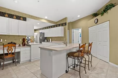 7040 Strand Circle #201, Bradenton, FL 34203 - Photo 6
